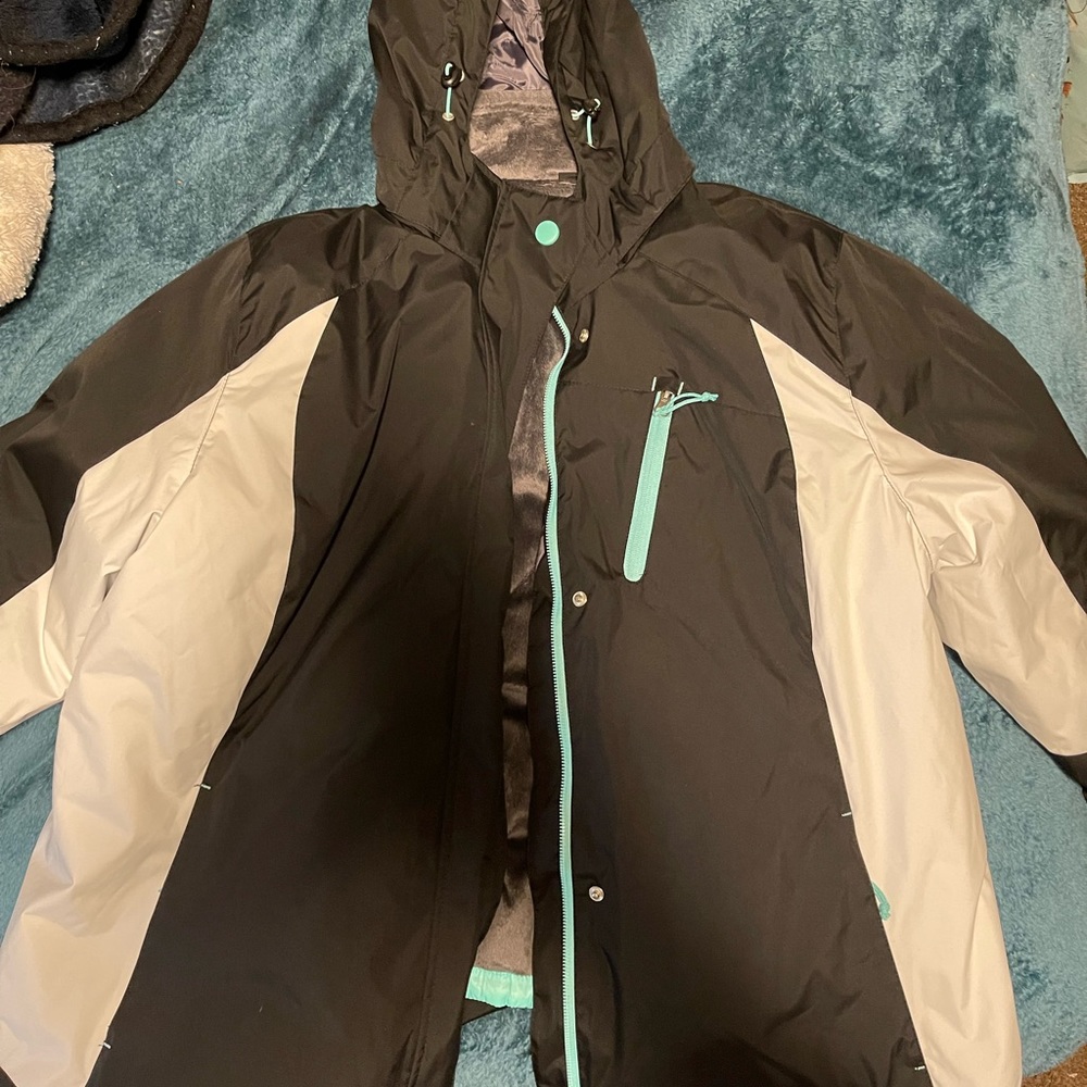 Brand new winter ski coat 3 in 1